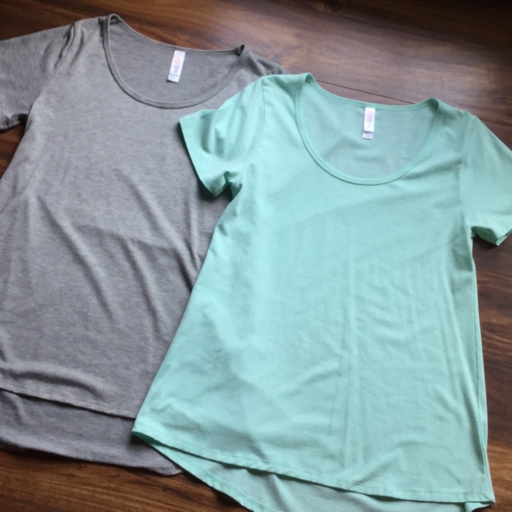 2 XXS LuLaRoe Classic T
